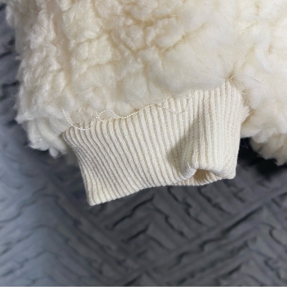 NEW UGG Classic Sherpa Dog Pajamas Size Medium - Picture 9 of 9